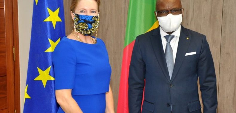 Présentation de copies figurées au ministère des Affaires étrangères:Les ambassadeurs du Gabon et de l’Ue sacrifient à la tradition