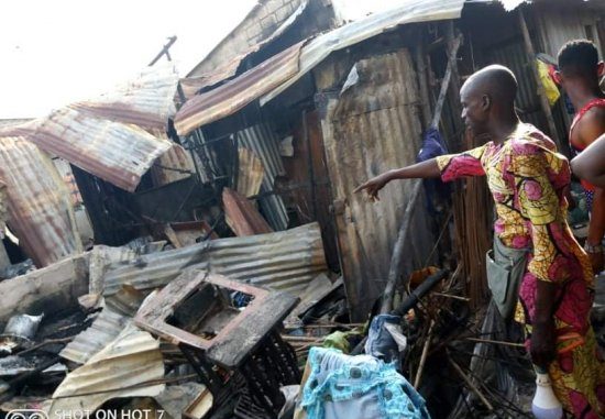 Incendie causé par une bougie Plusieurs habitations consumées à Cotonou